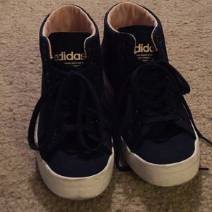 adidas court vantage heel